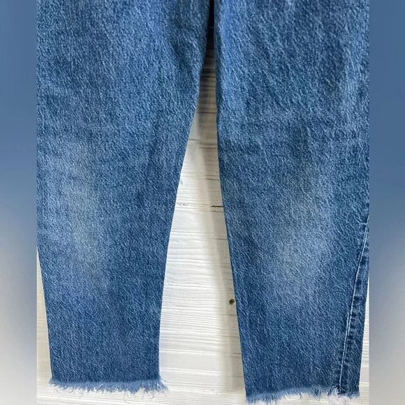 We The Free Maggie Mid Rise Distressed Jeans Button Fly Ripped Denim Size 28 - Picture 9 of 11